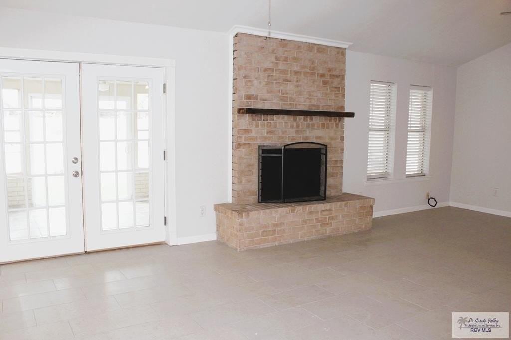 1209 E Williamson Ave - Photo 6 of 22