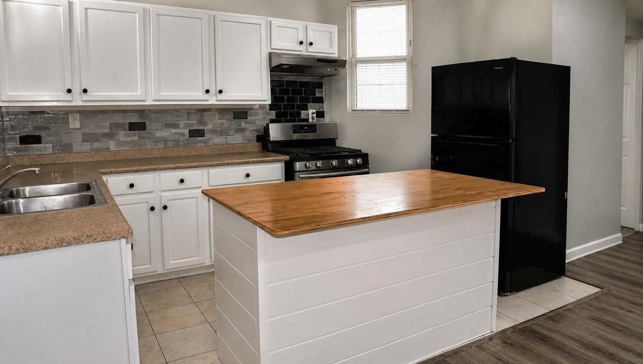 444 Broadway #3R - Photo 3 of 21