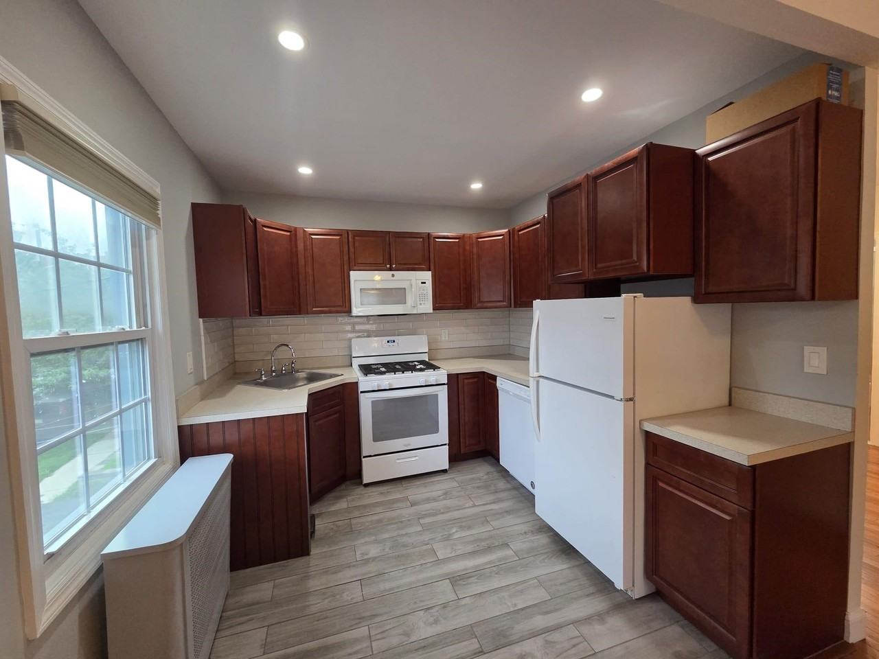 16 Sidney Ave #2ndFL - Photo 2 of 13