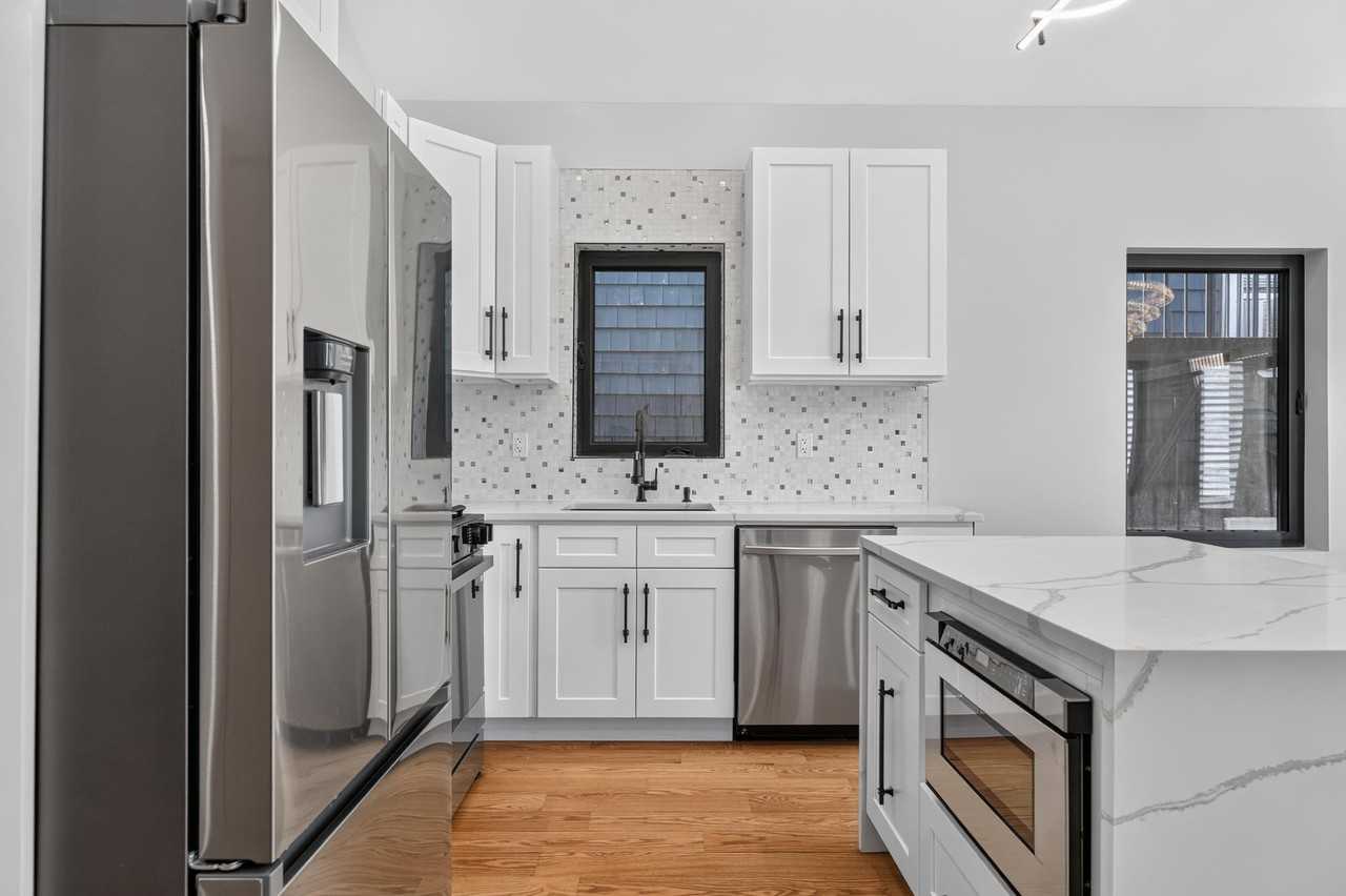 482 Kennedy Blvd #2 - Photo 5 of 25