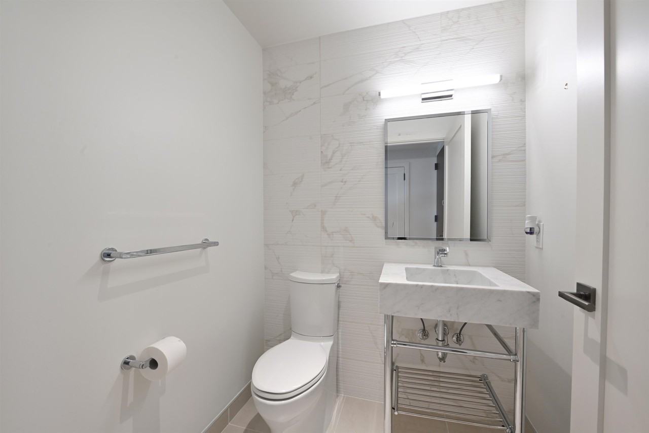 1000 Maxwell Ln #11J - Photo 5 of 18