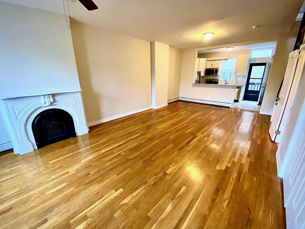 Pavonia Ave - Photo 4 of 16