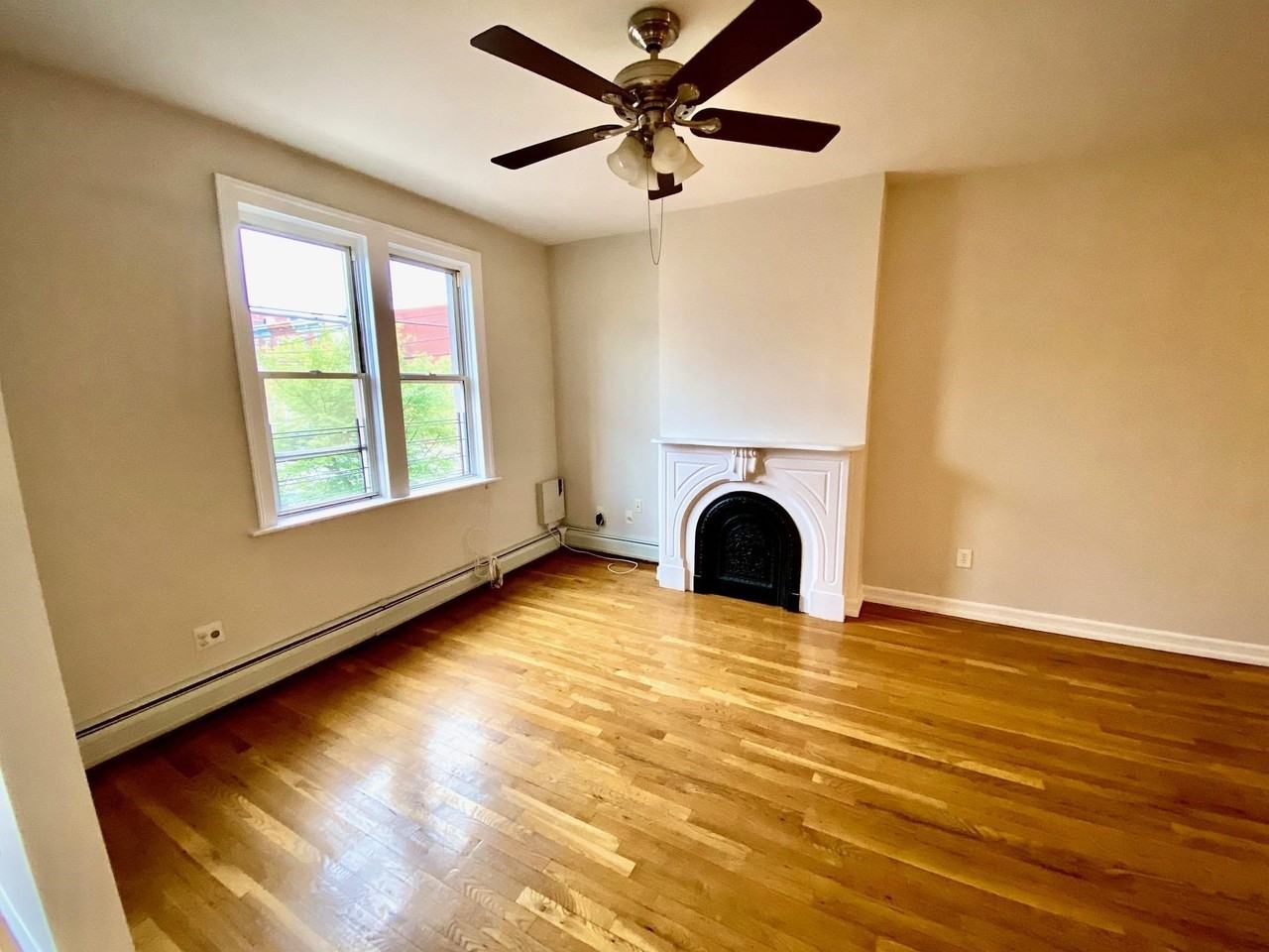 Pavonia Ave - Photo 6 of 16