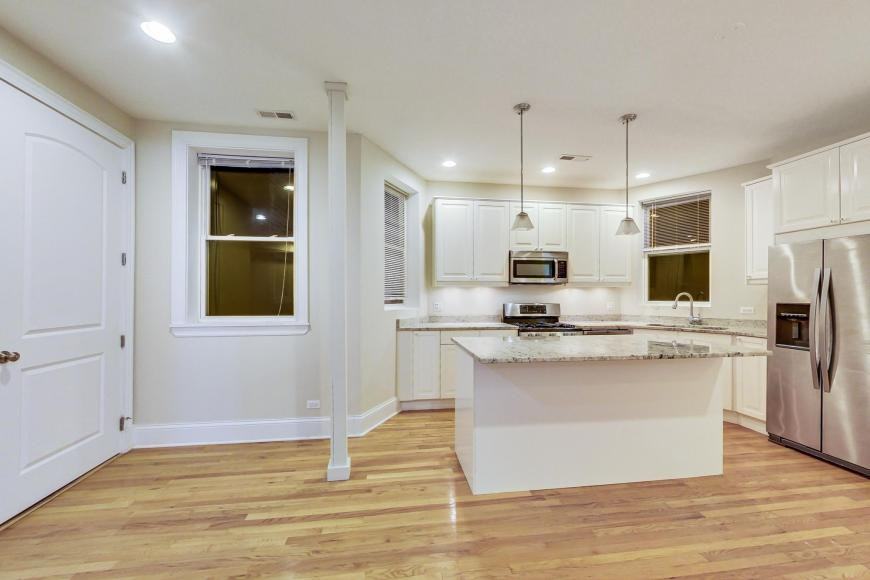 2621 W Leland Ave - Photo 6 of 6