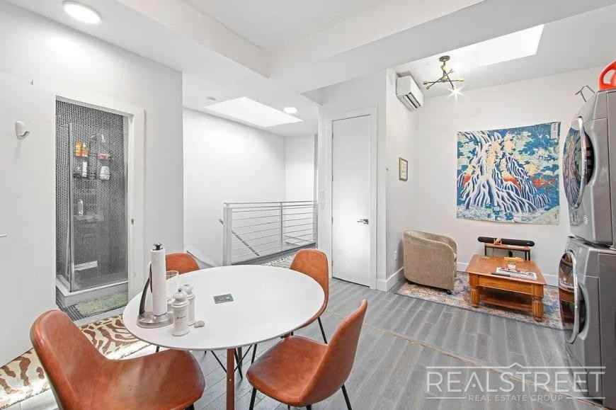 416 Rogers Ave - Photo 2 of 10
