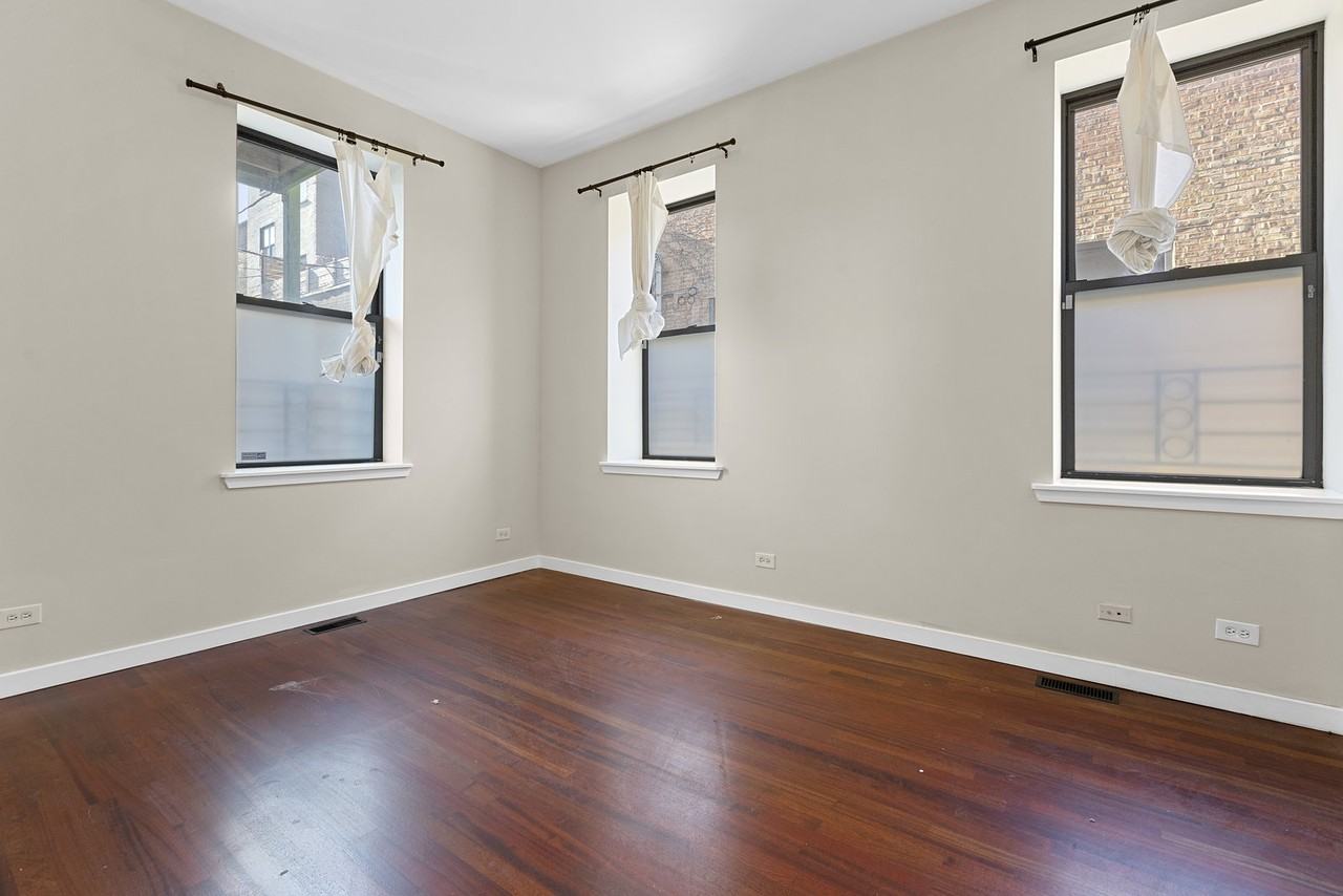 613 N Racine Ave #1 - Photo 7 of 8