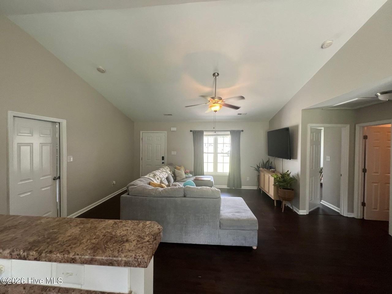 238 Sweet Gum Ln - Photo 4 of 23