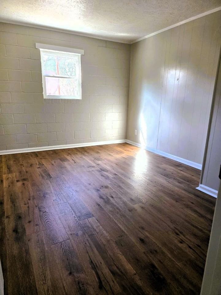 532 Hampton Ave Nw - Photo 6 of 9