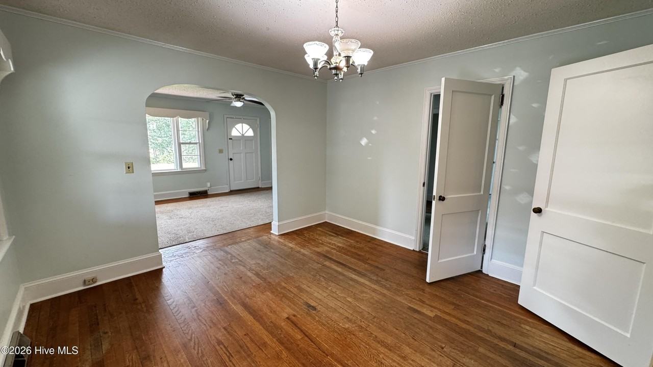 389 Haw Branch Rd - Photo 3 of 10