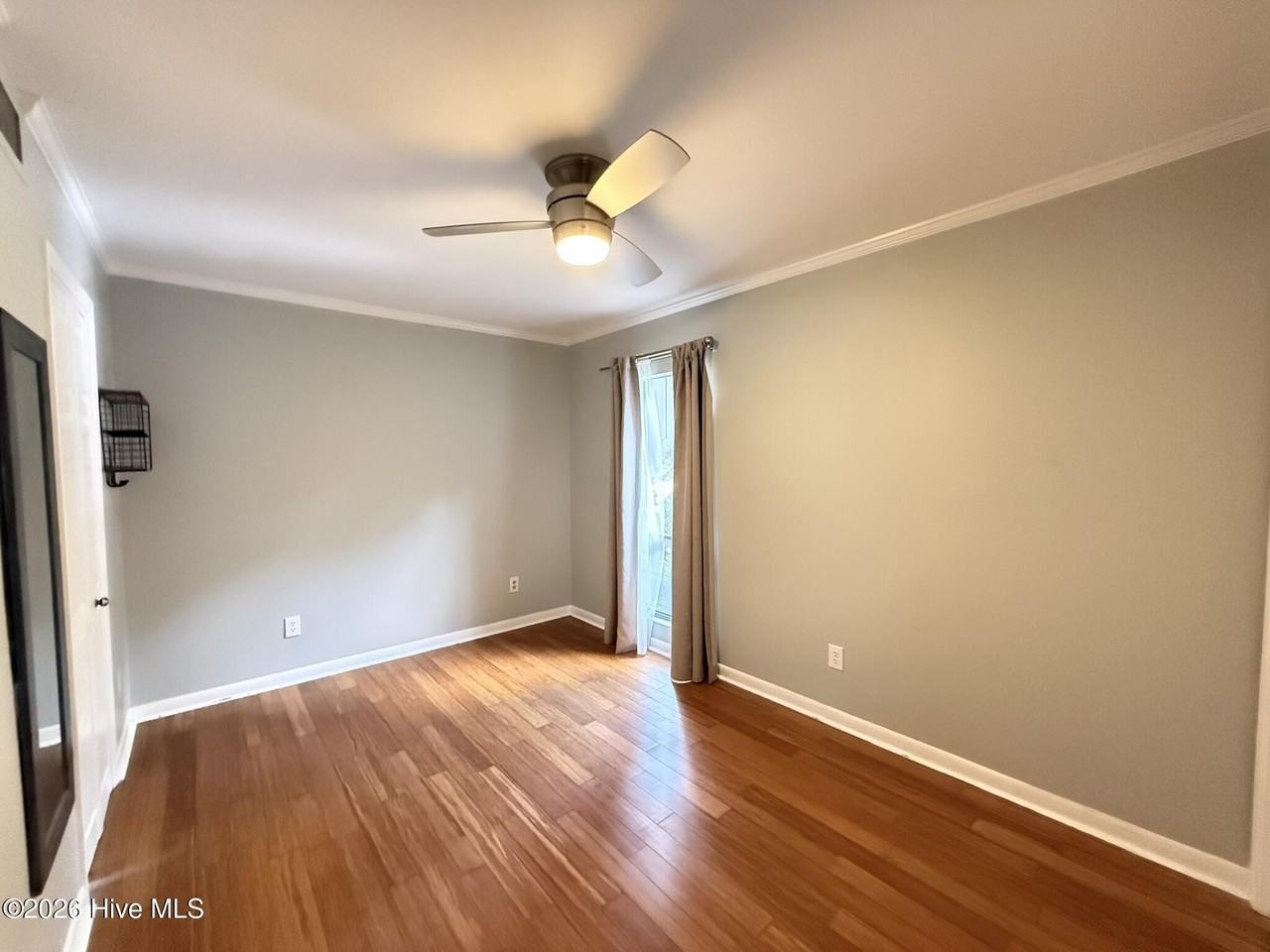 10 Pine Tree Rd #136 - Photo 5 of 17