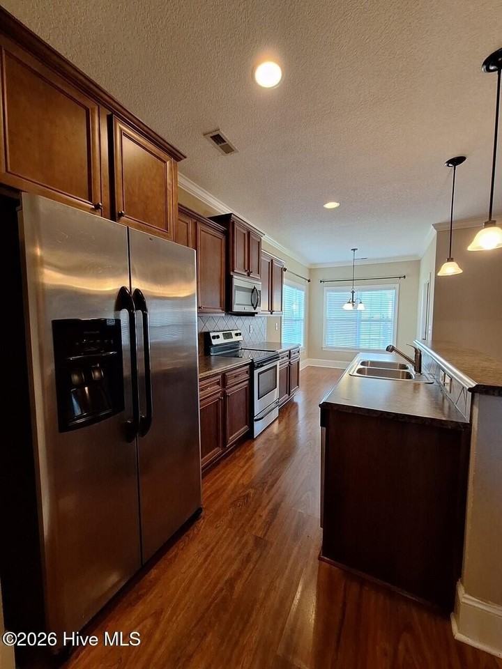 2000 Croyden Cir #A - Photo 6 of 25