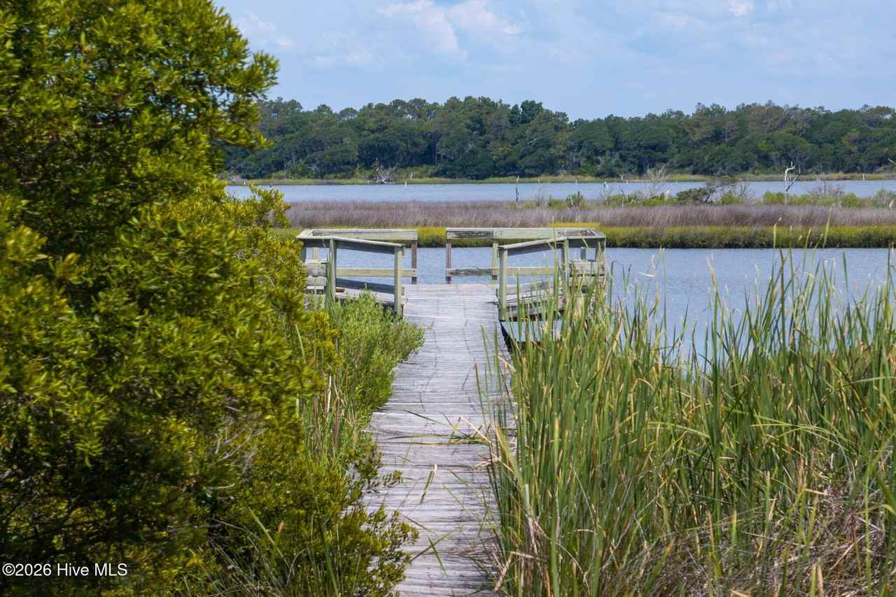 2999 Island Dr - Photo 4 of 38