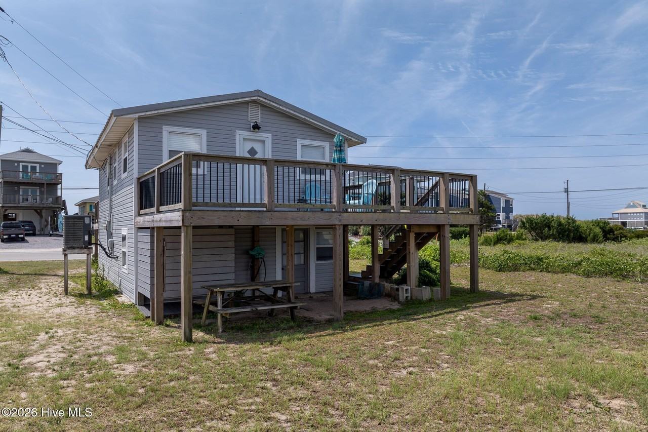 2999 Island Dr - Photo 7 of 38