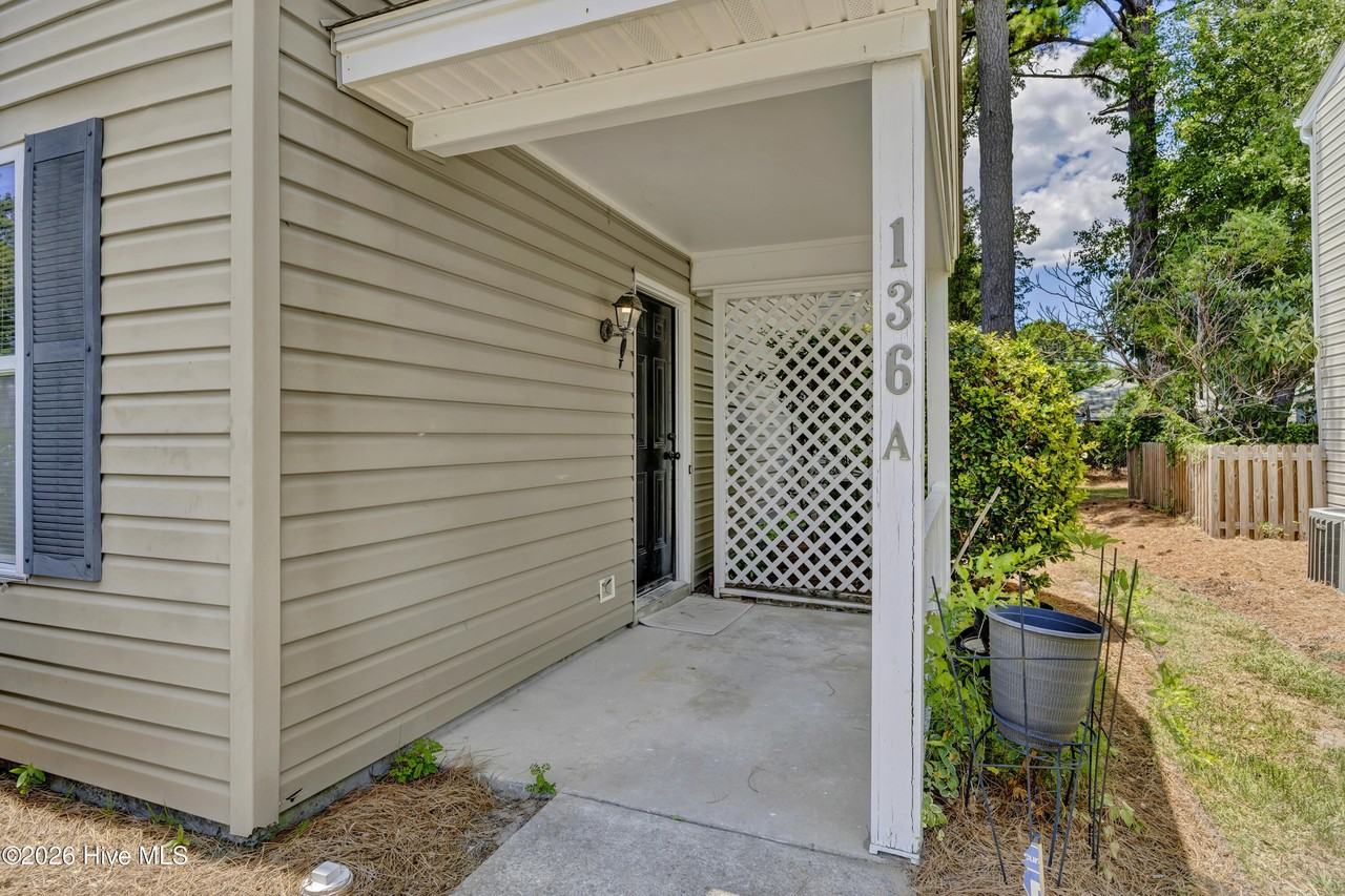 136 Lullwater Dr #A - Photo 3 of 25