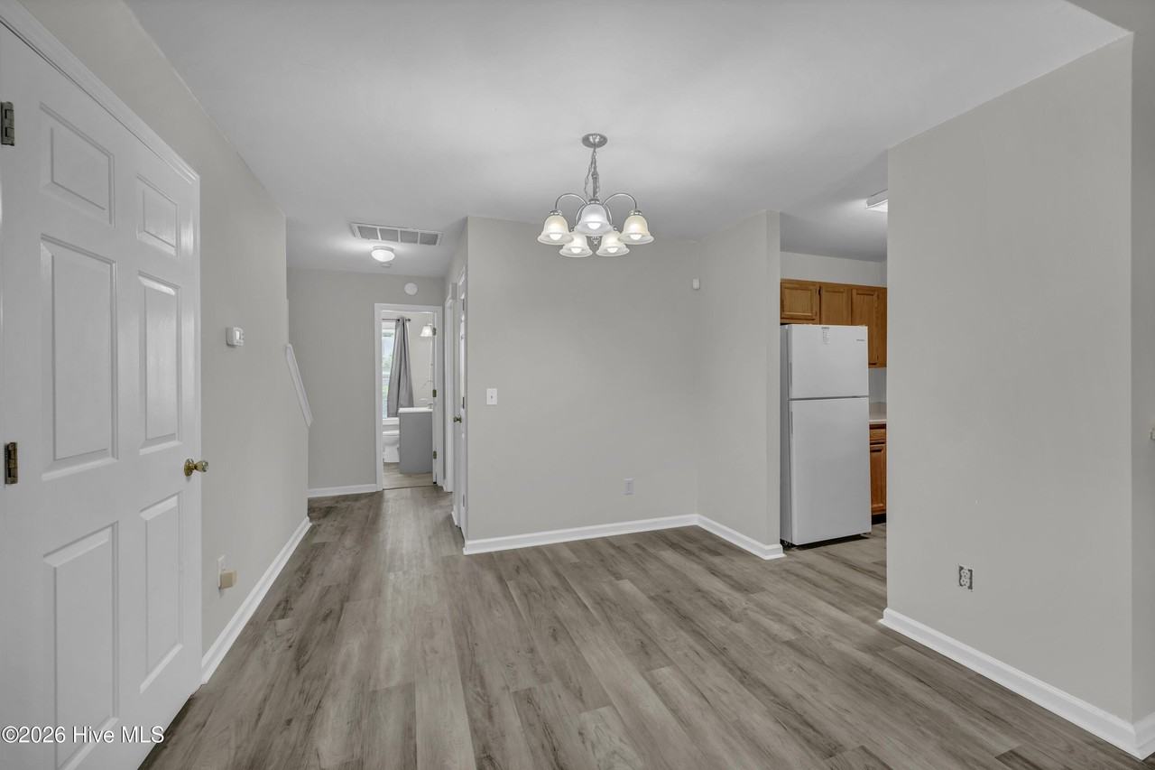 136 Lullwater Dr #A - Photo 4 of 25