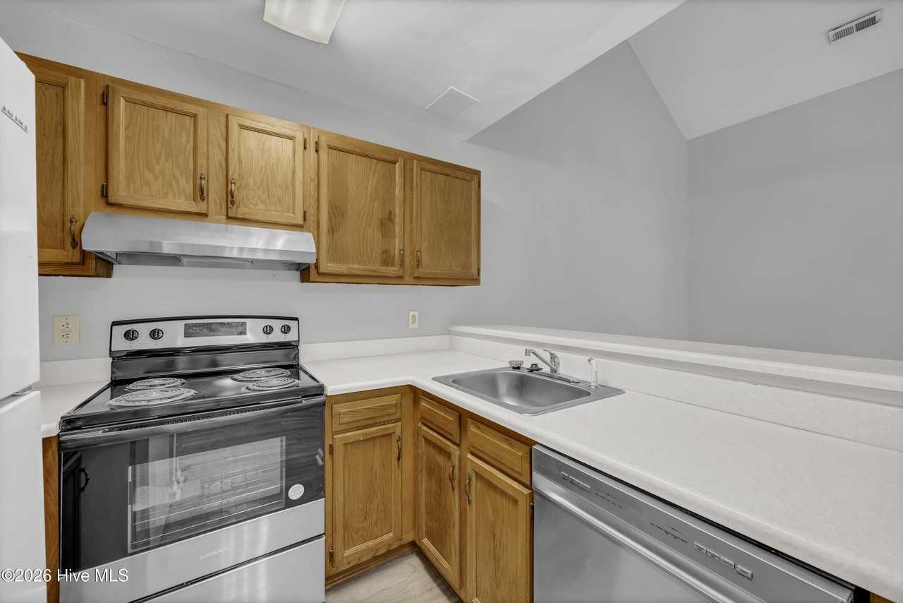 136 Lullwater Dr #A - Photo 7 of 25