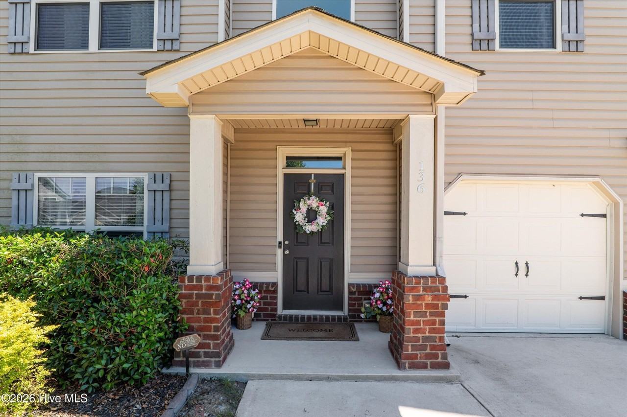 136 Sims Ct - Photo 5 of 35