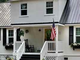 featured image of 880 N Ashe St #C