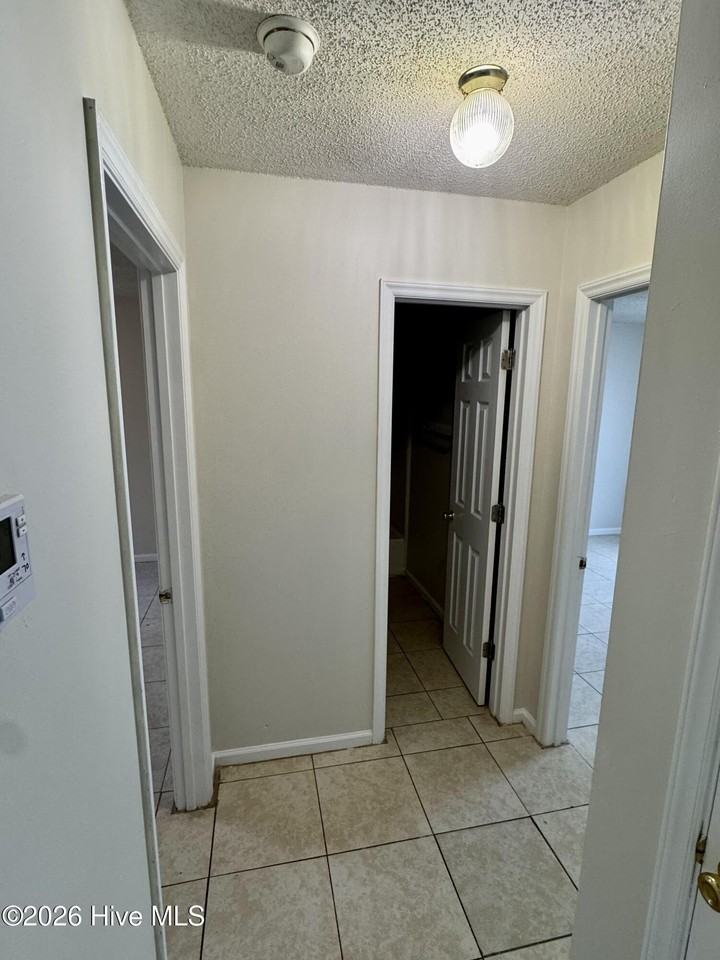 223 Wyndham Cir #B - Photo 4 of 9