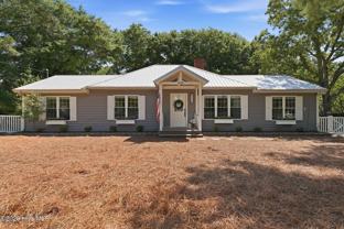 1425 Central Dr - Photo 1 of 1