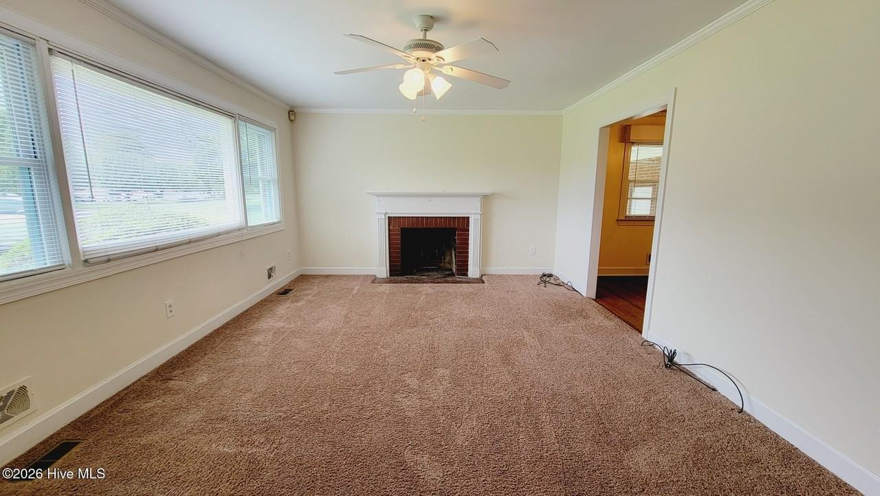 2512 Castle Hayne Rd - Photo 3 of 25