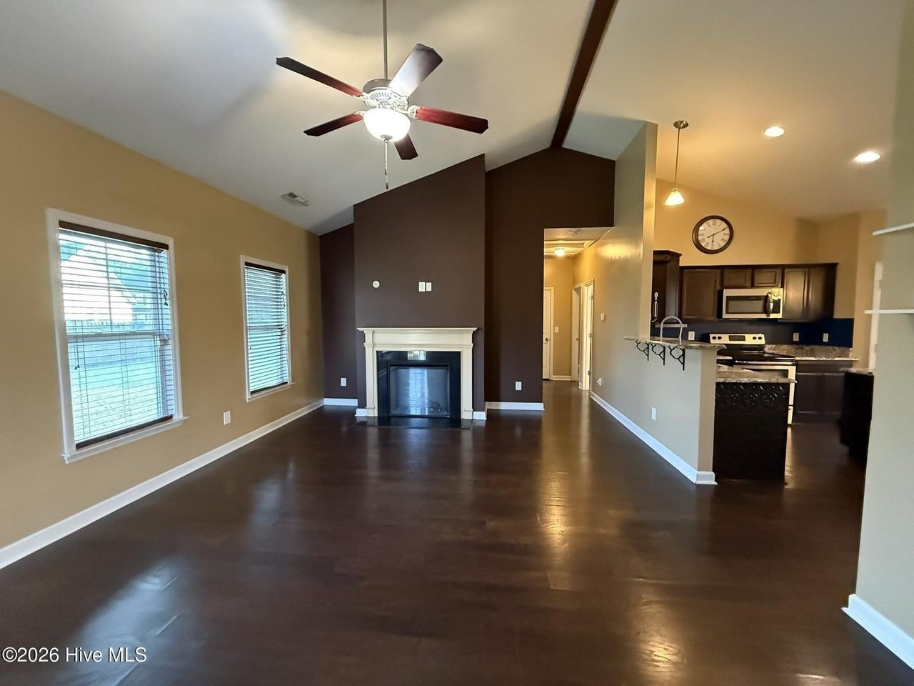 513 New Hanover Trl - Photo 4 of 27