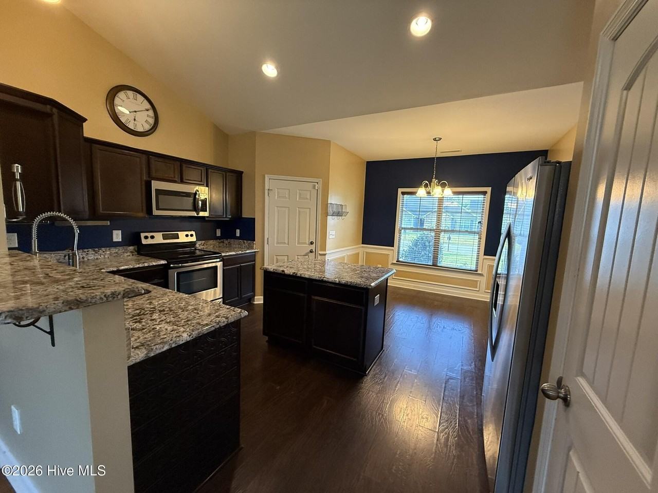 513 New Hanover Trl - Photo 6 of 27