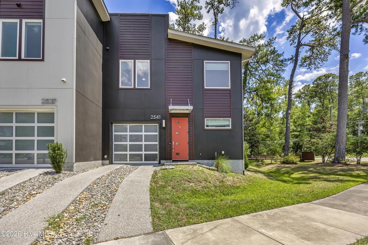 2541 Tonbo Trl - Photo 2 of 26