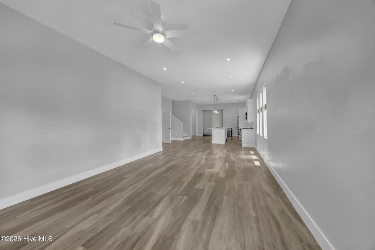 2541 Tonbo Trl - Photo 4 of 26