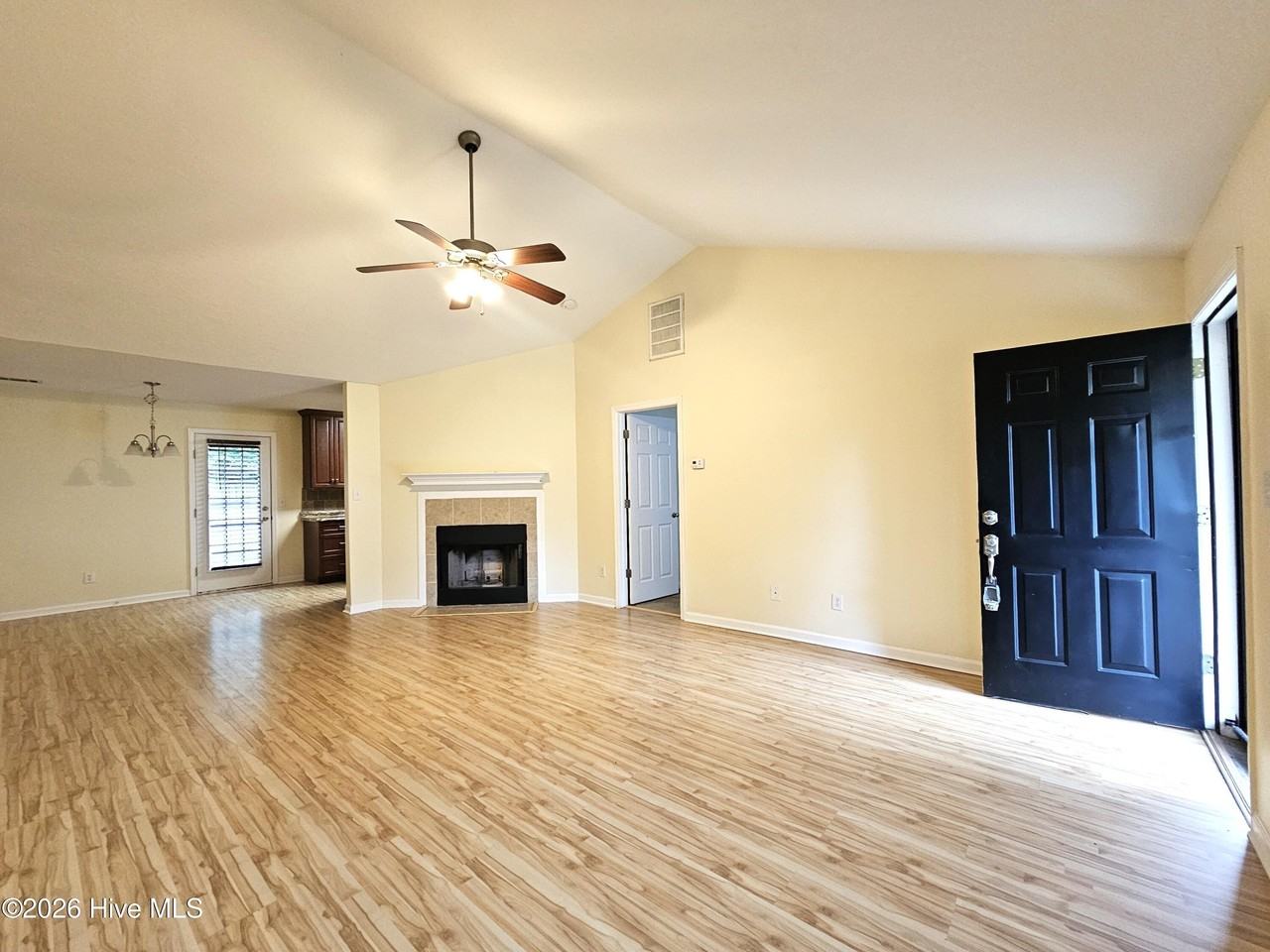206 Corley Cir - Photo 3 of 14