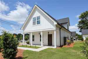 featured image of 499 Little Oak St