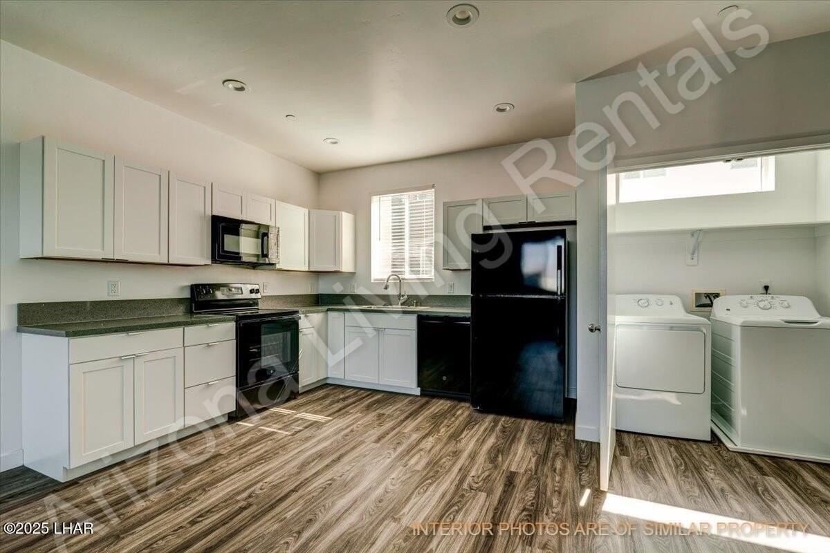 2132 Moyo Dr #2B - Photo 7 of 18