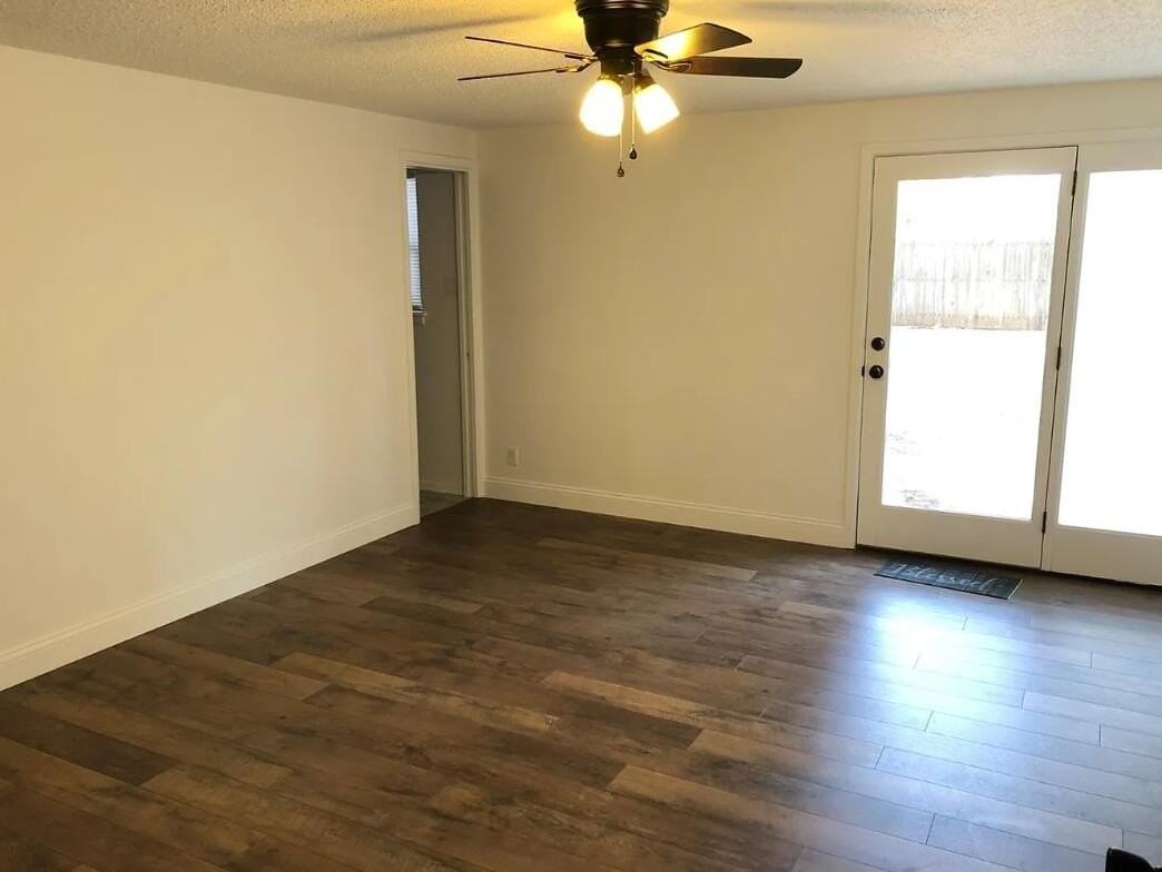 3113 36th St - Photo 5 of 11