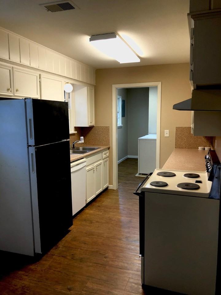 4105 30th St - Photo 5 of 11