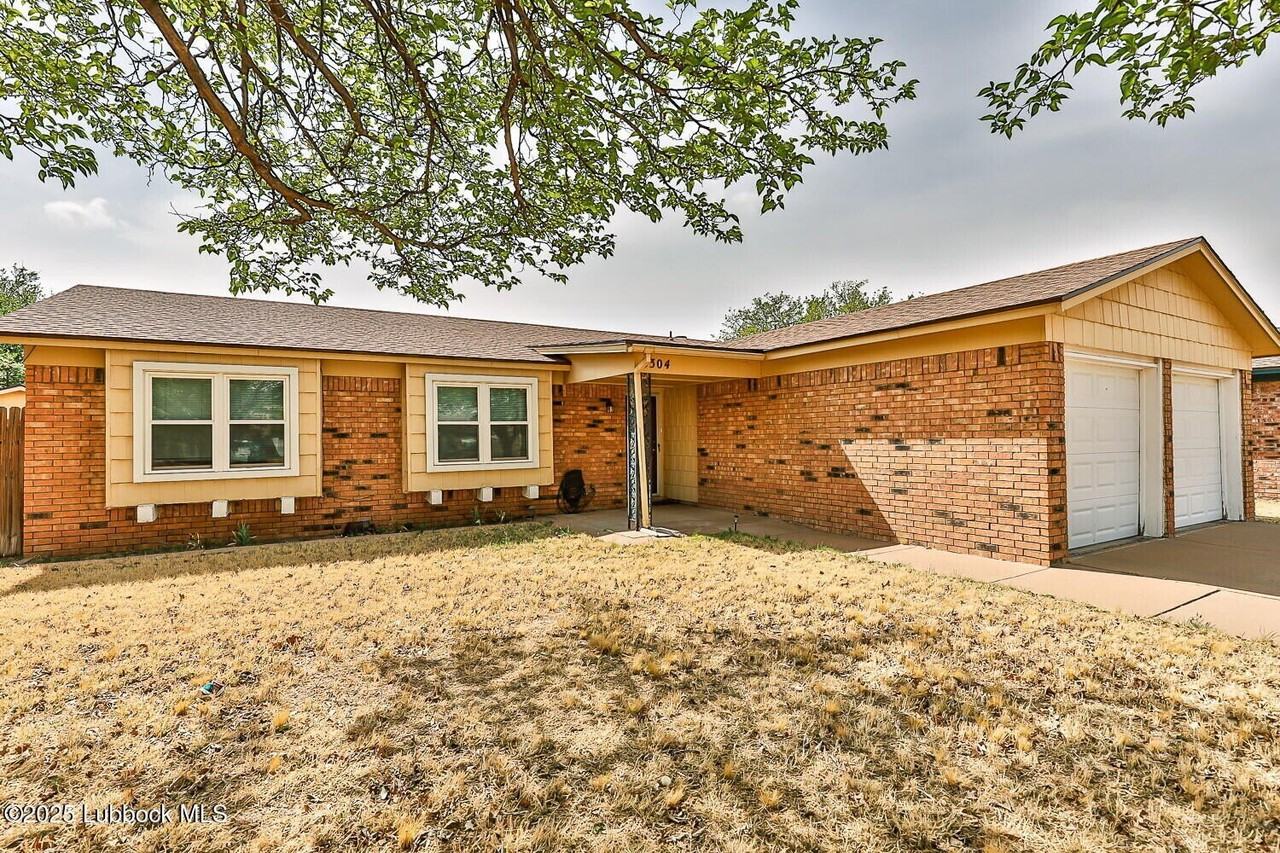 8304 Fremont Ave - Photo 2 of 29