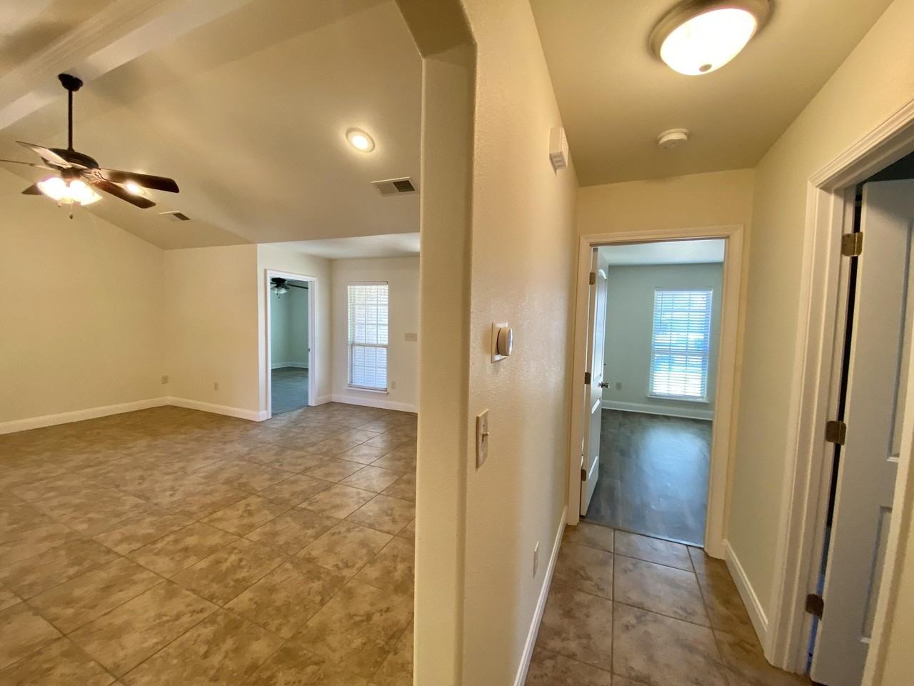 4804 Harvard St - Photo 5 of 17