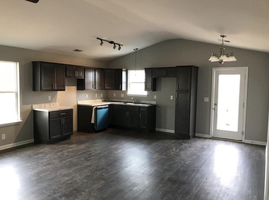 2525 Feathersound Way - Photo 3 of 20
