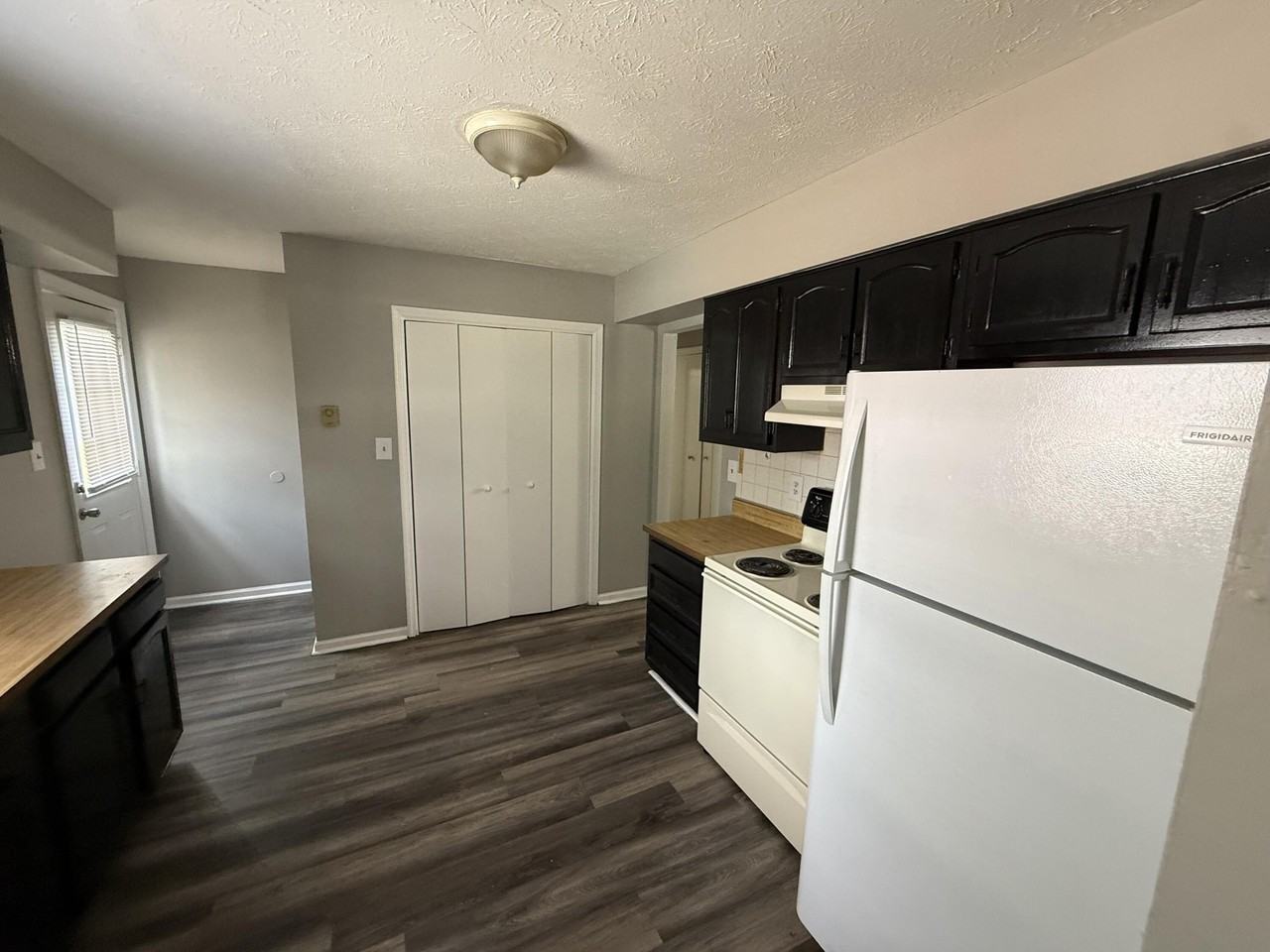 311 Rebel Rd - Photo 5 of 11