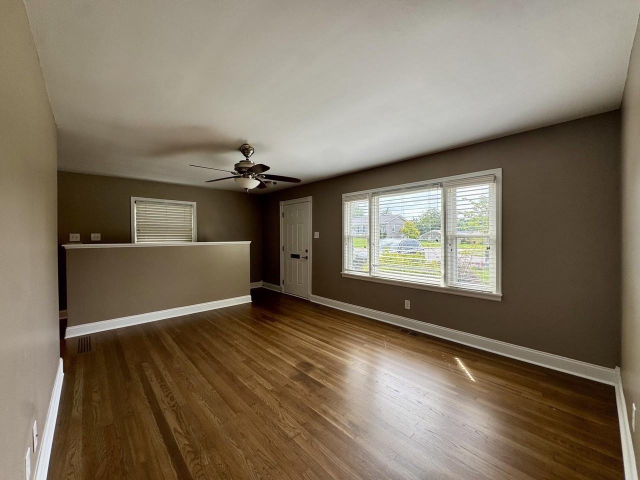 2564 Millbrook Dr - Photo 3 of 41
