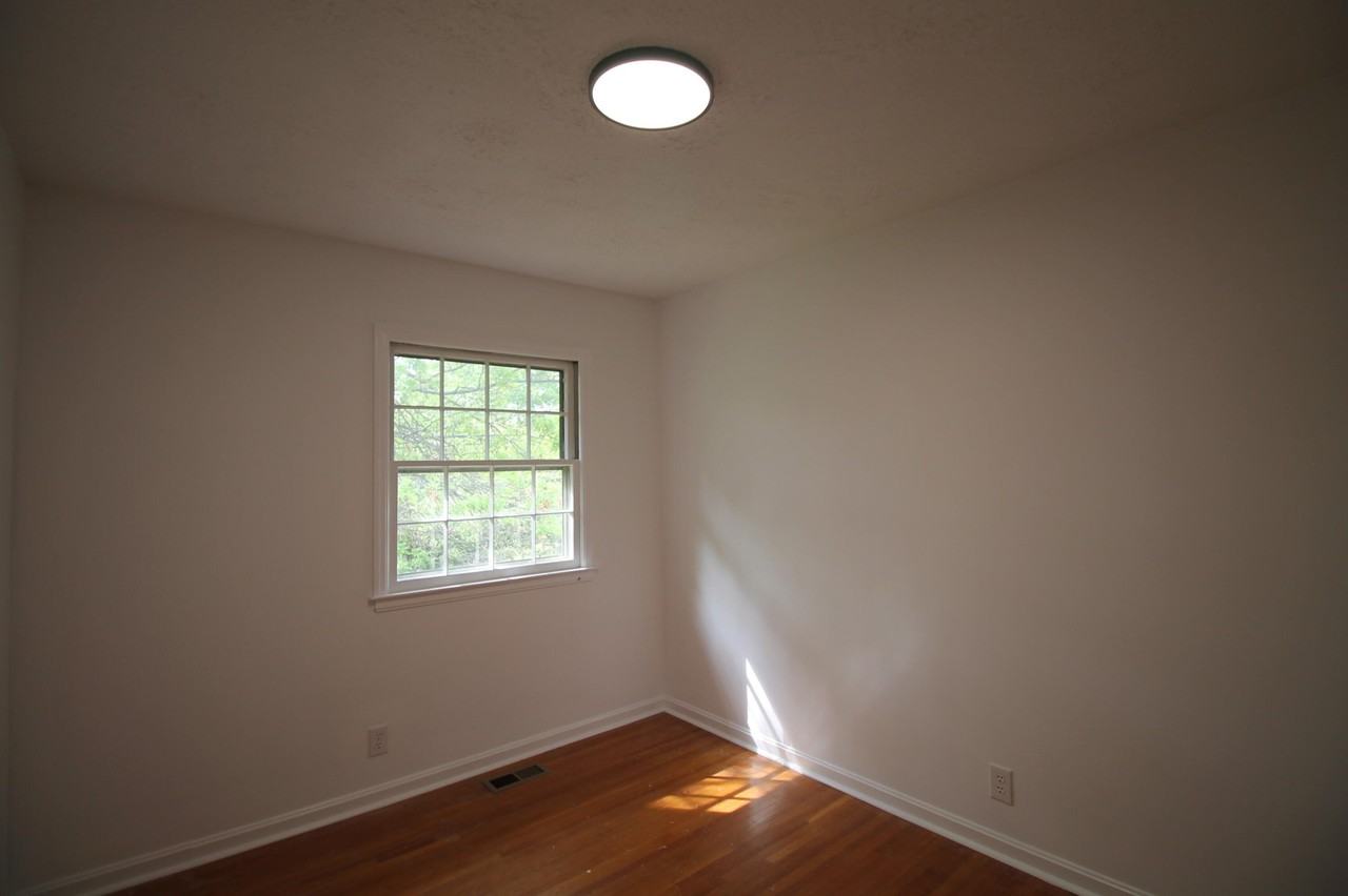 2015 Garden Springs Dr - Photo 5 of 19