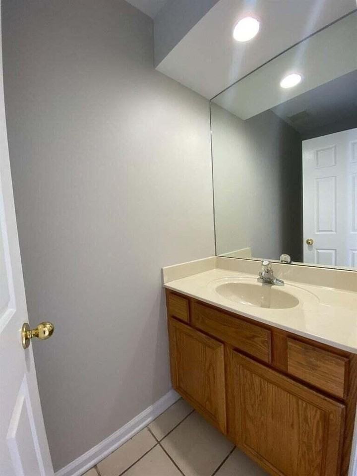 2052 Blackhorse Ln - Photo 6 of 14