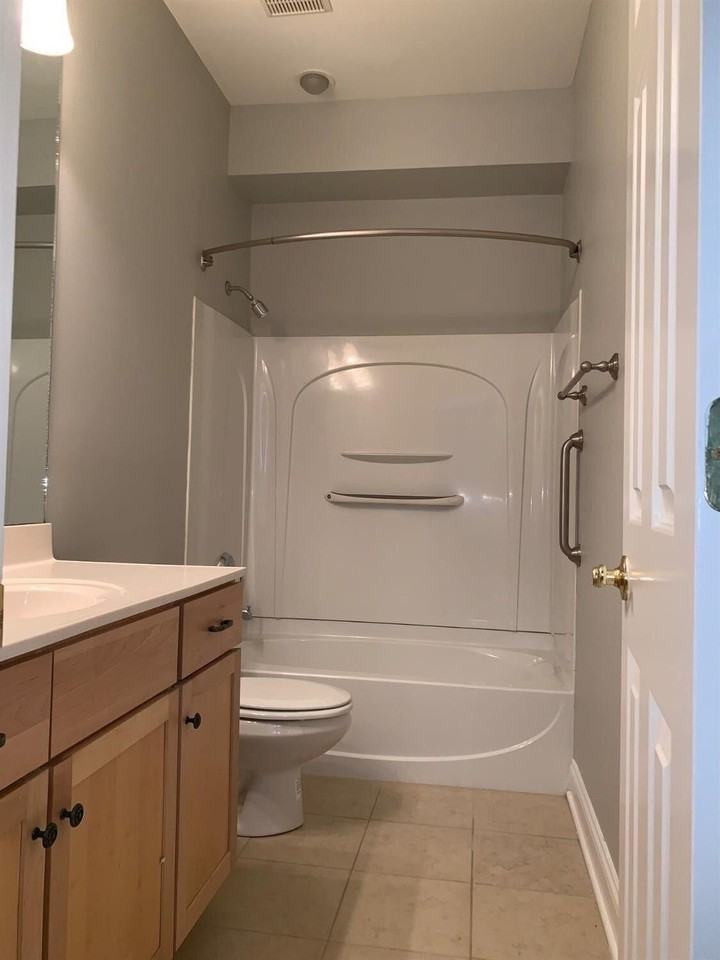 631 W Main St #101 - Photo 6 of 10