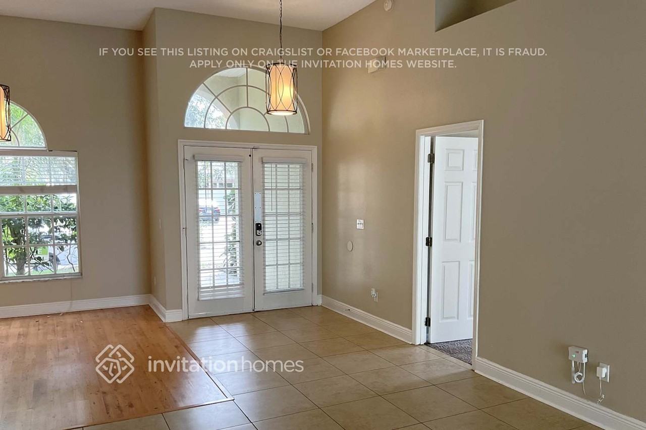 110 Durango Loop St - Photo 2 of 20
