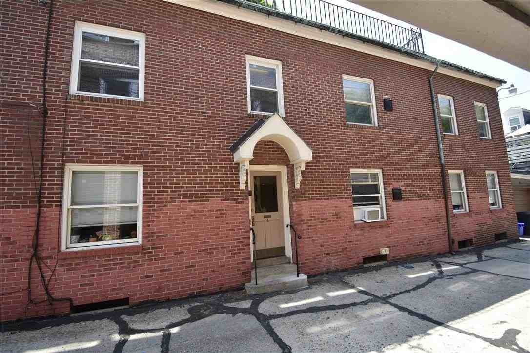 4 Bennett Ct