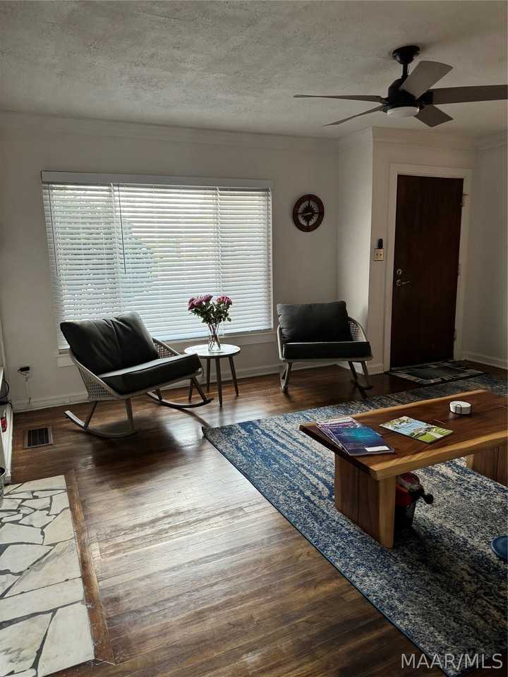 3560 N Georgetown Dr - Photo 3 of 18