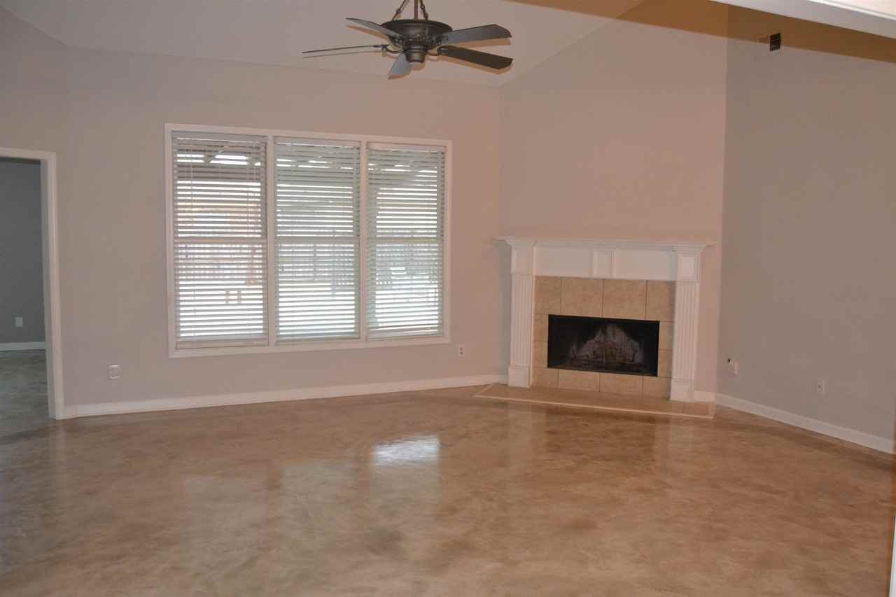 10486 Juneau Way - Photo 5 of 33