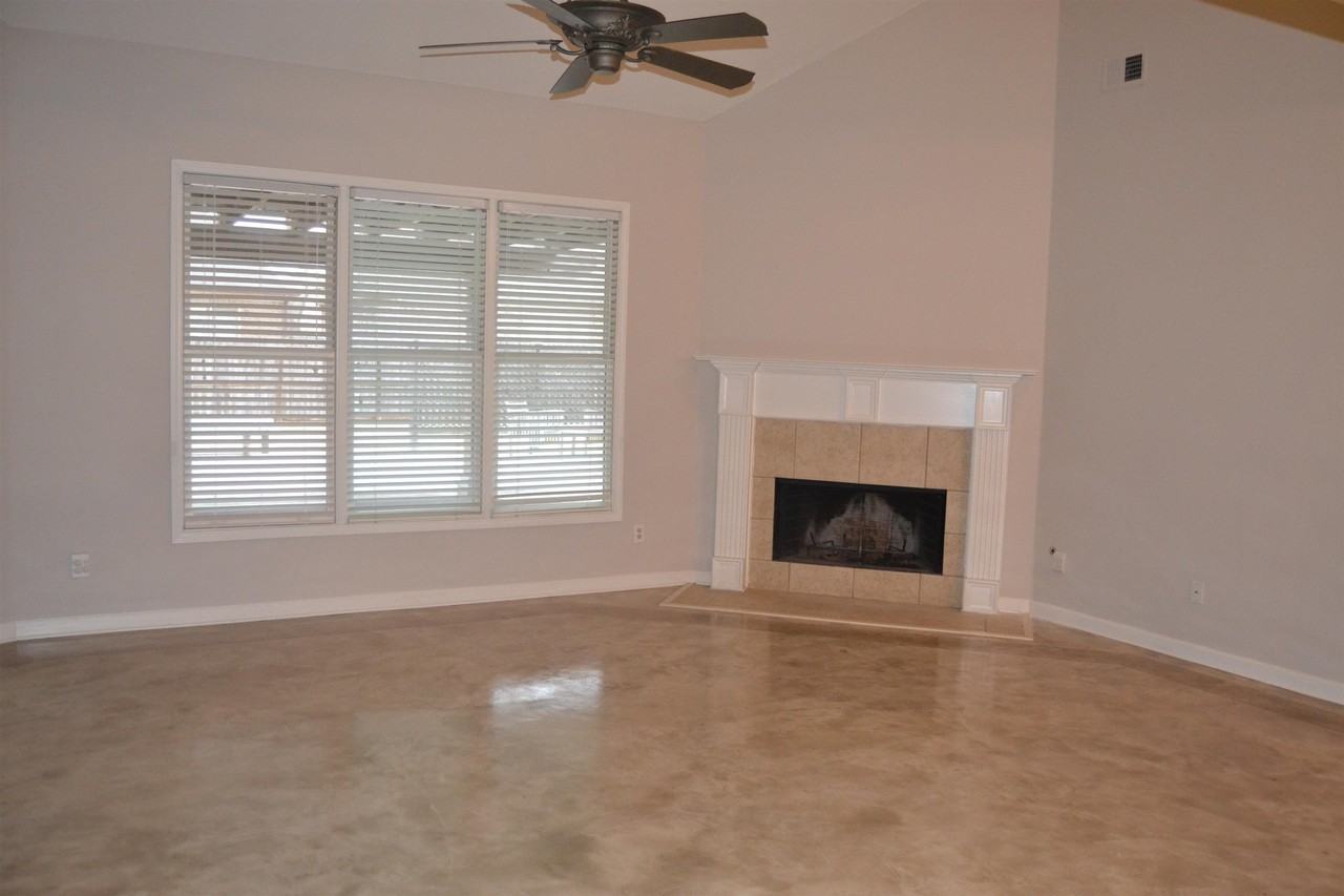 10486 Juneau Way - Photo 6 of 33