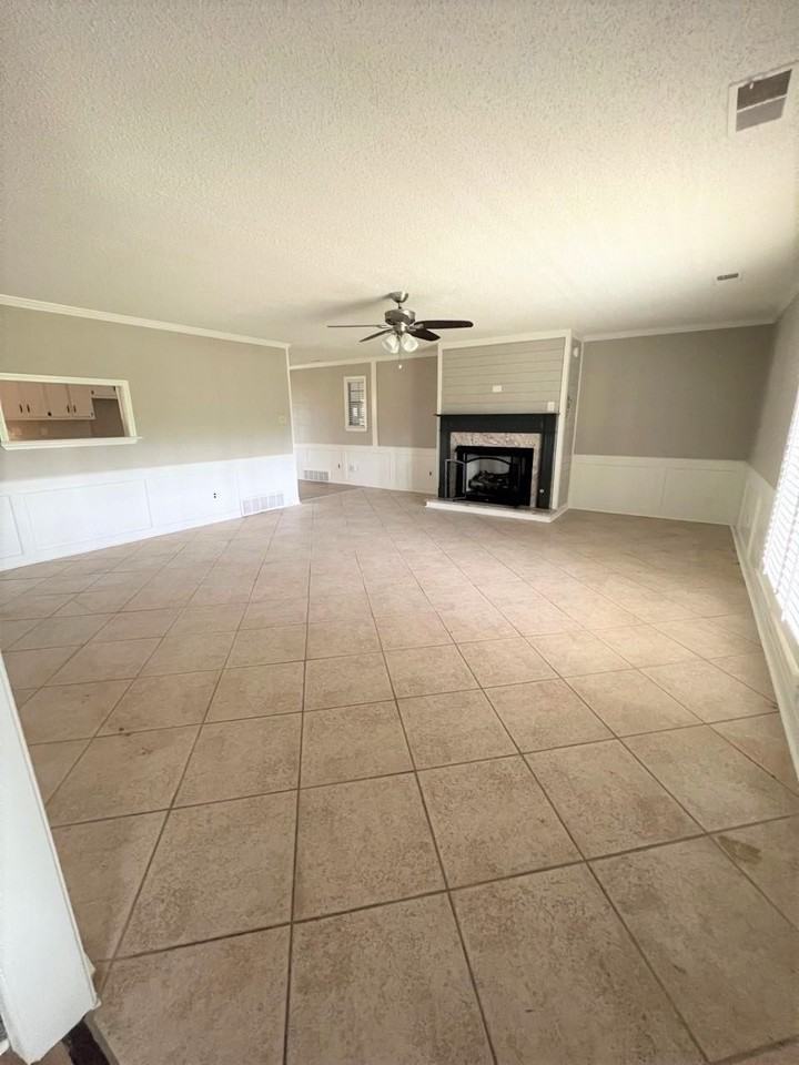 11485 Sycamore Farms Rd - Photo 2 of 17
