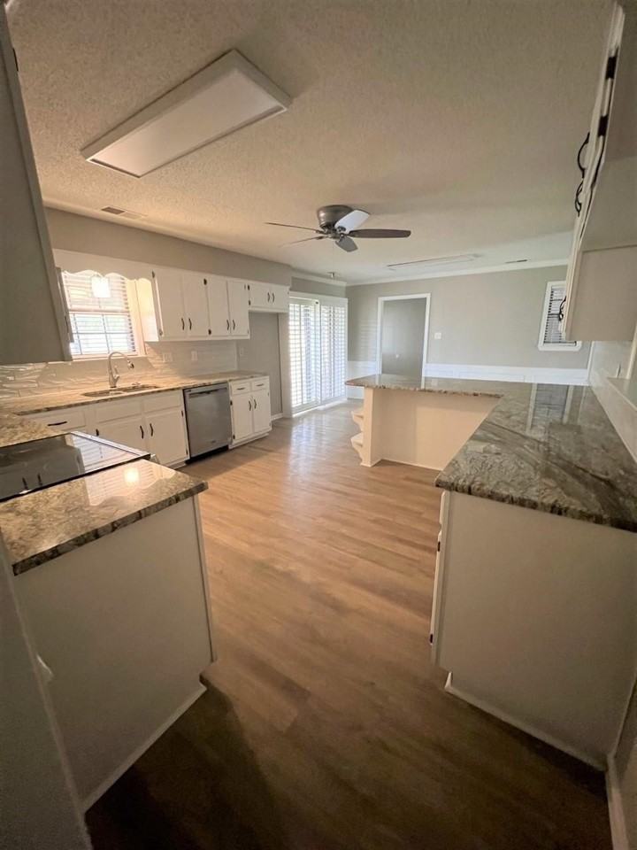 11485 Sycamore Farms Rd - Photo 6 of 17