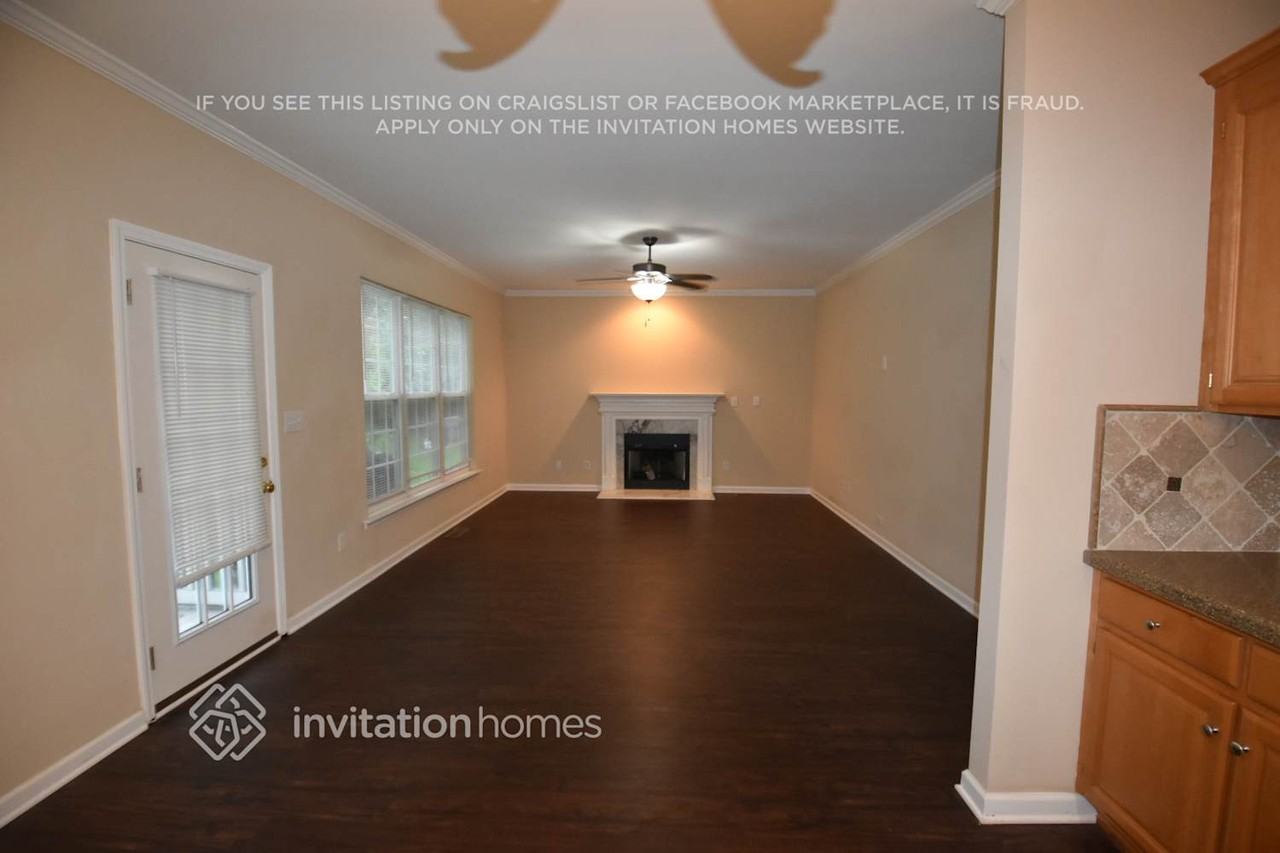 12515 Ivey Creek Dr - Photo 3 of 21